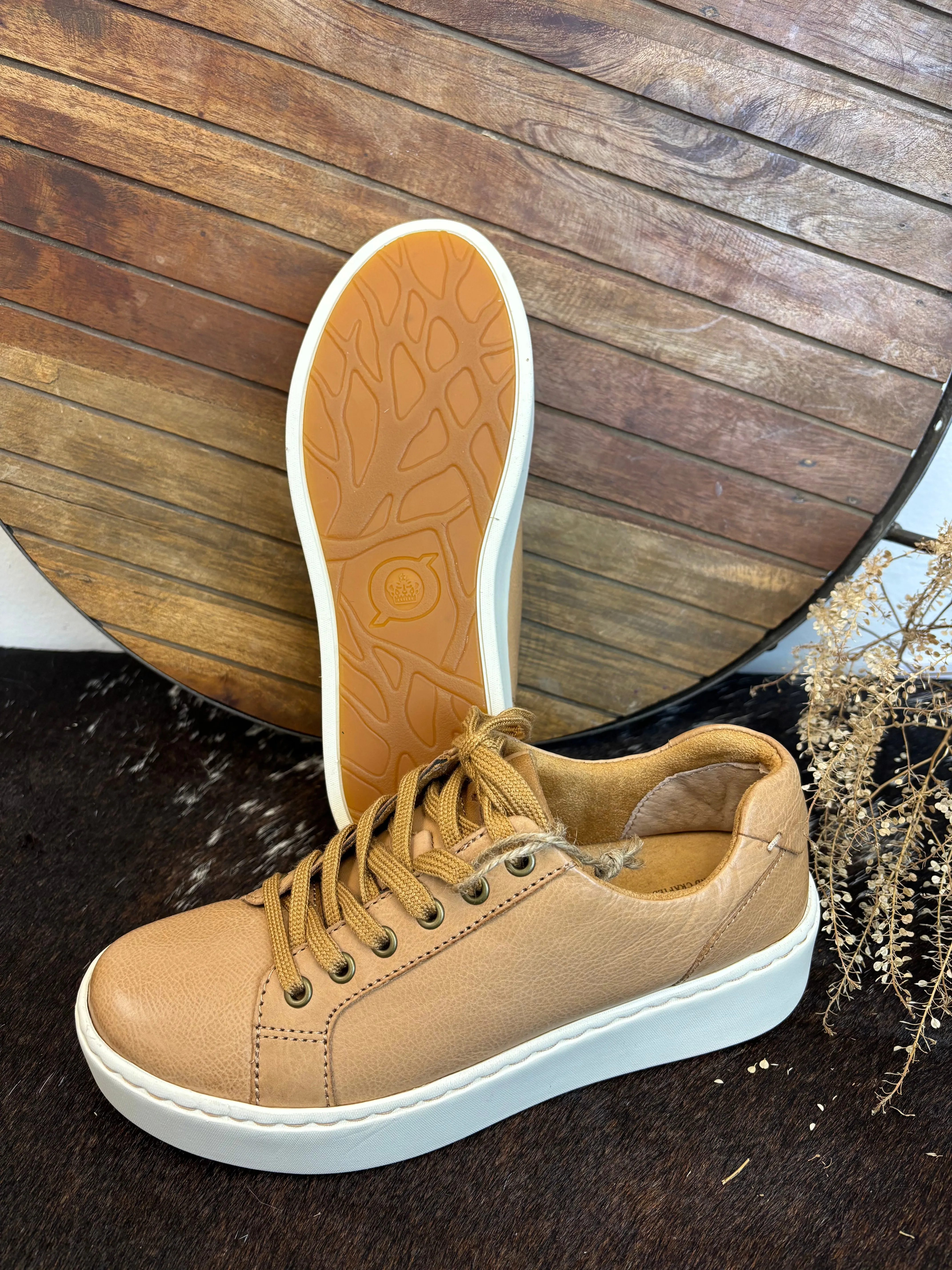 Born Mira Natural Almond Leather Platform Sneakers BR0054302