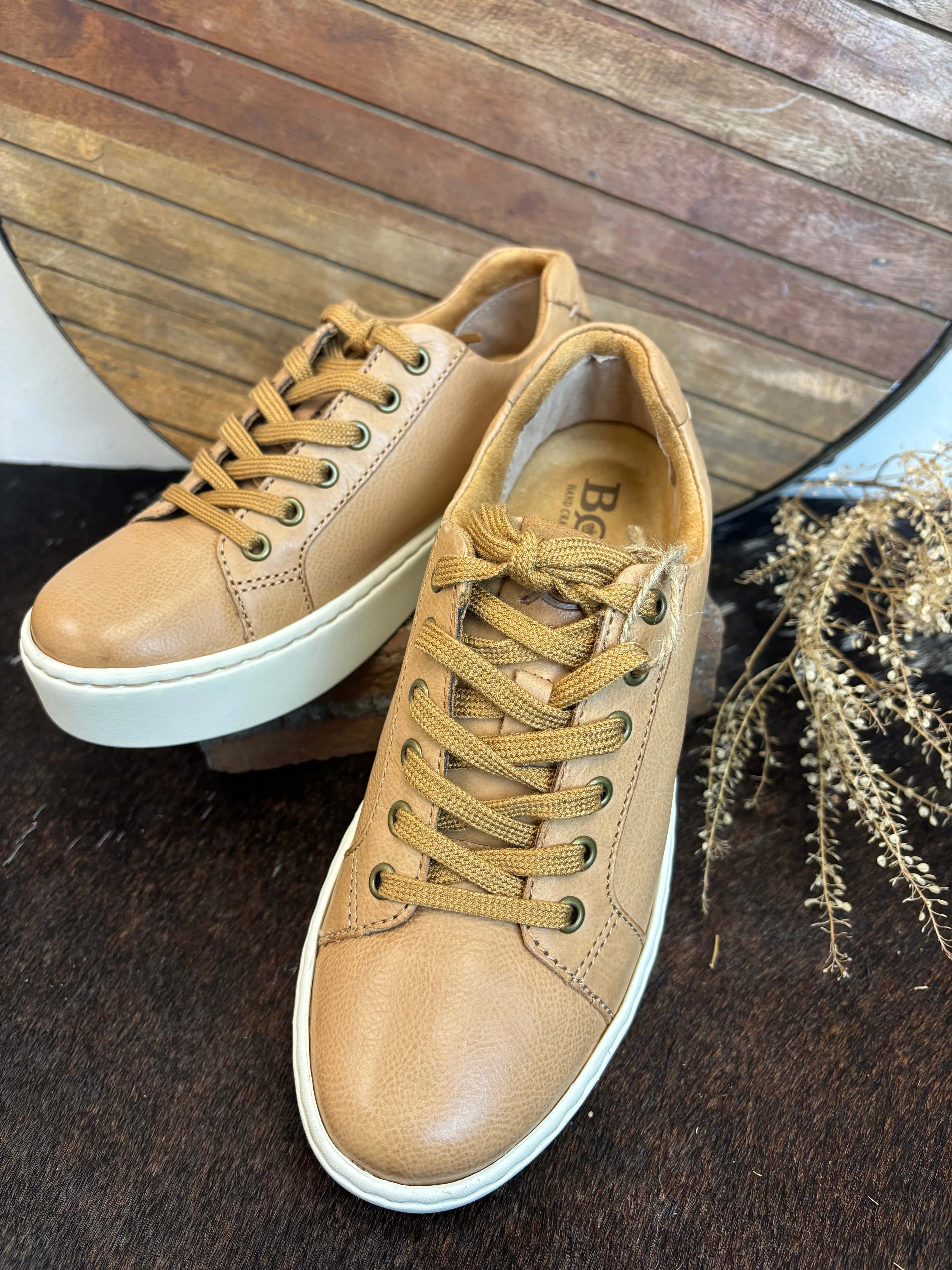 Born Mira Natural Almond Leather Platform Sneakers BR0054302