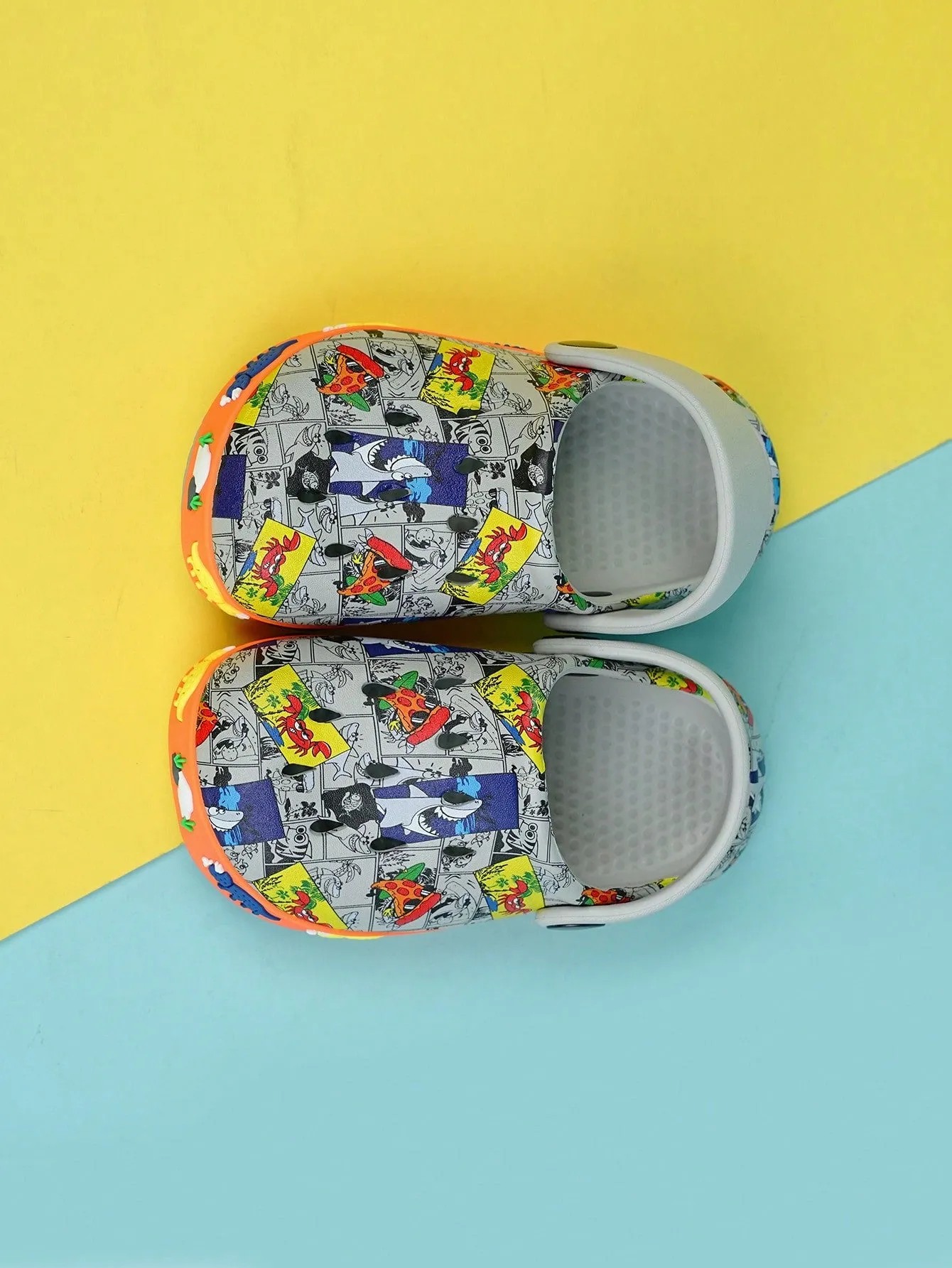 Boys Comic Pattern Hollow Out Vented Clogs For Summer