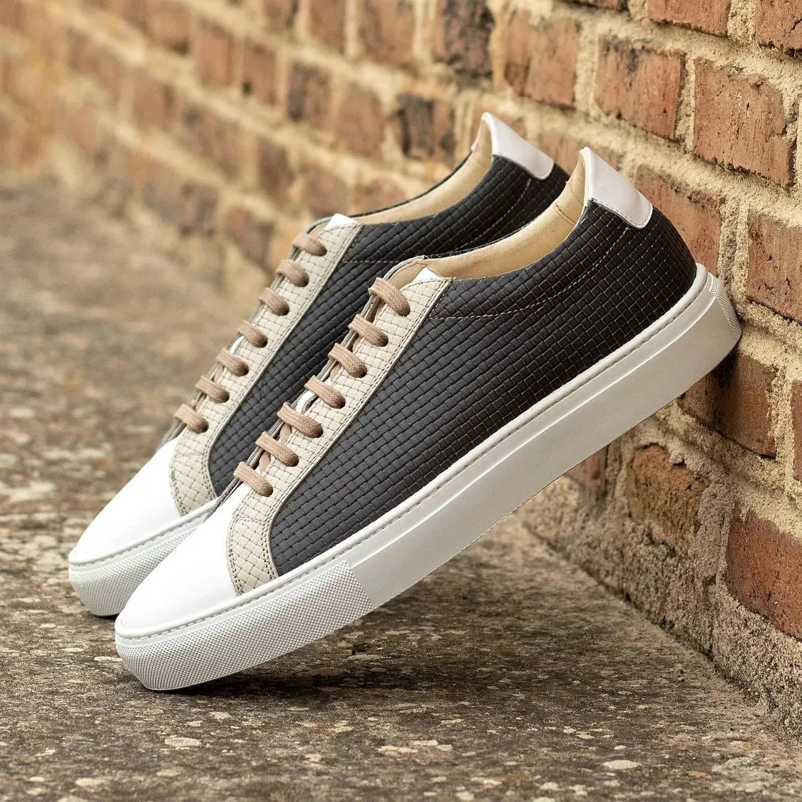 Cloudy low kick Sneaker