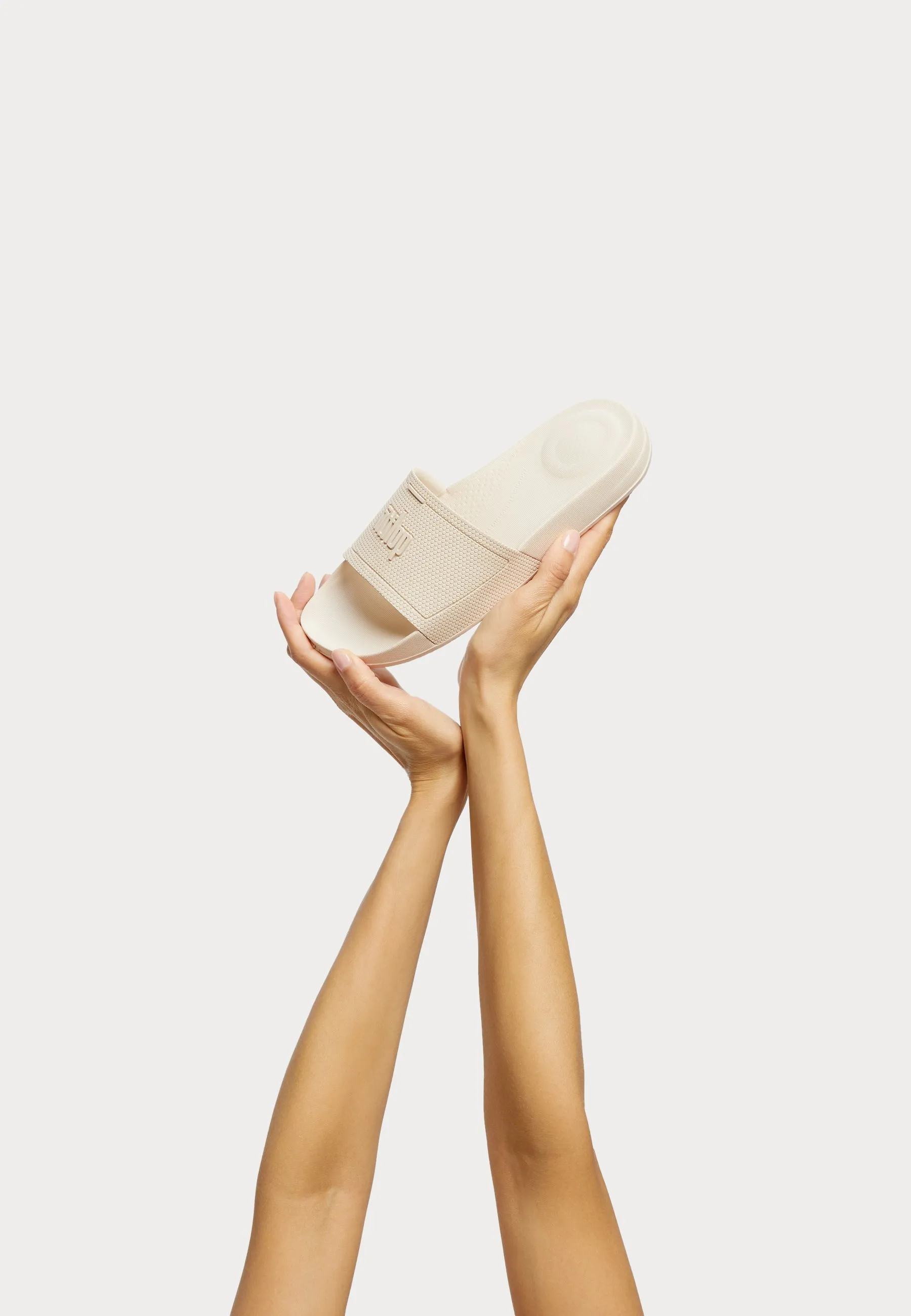 FitFlop IQUSHION Pool Slides