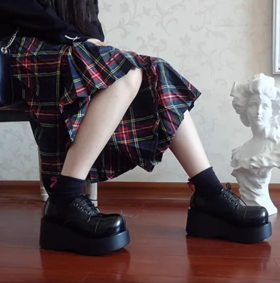 Harajuku Fashion Black Wedge Round-Toe Thick-Sole Shoes