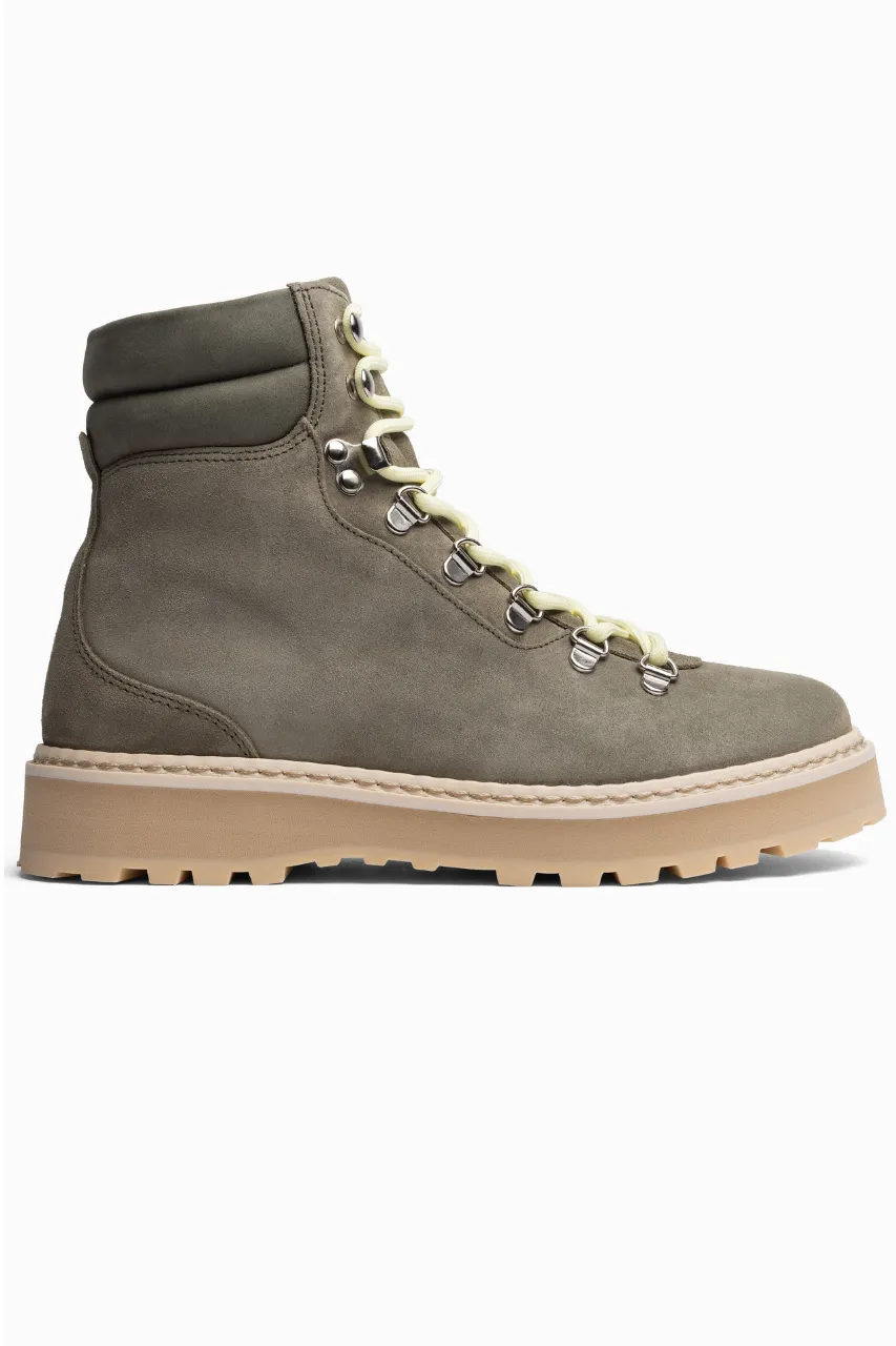 Hiking Suede Shearling Lined Boot