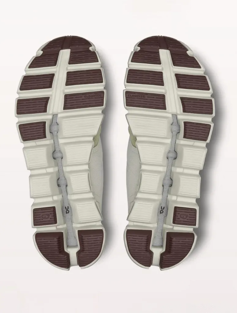 ON Running Cloud 5 Sneaker in Ice/Haze