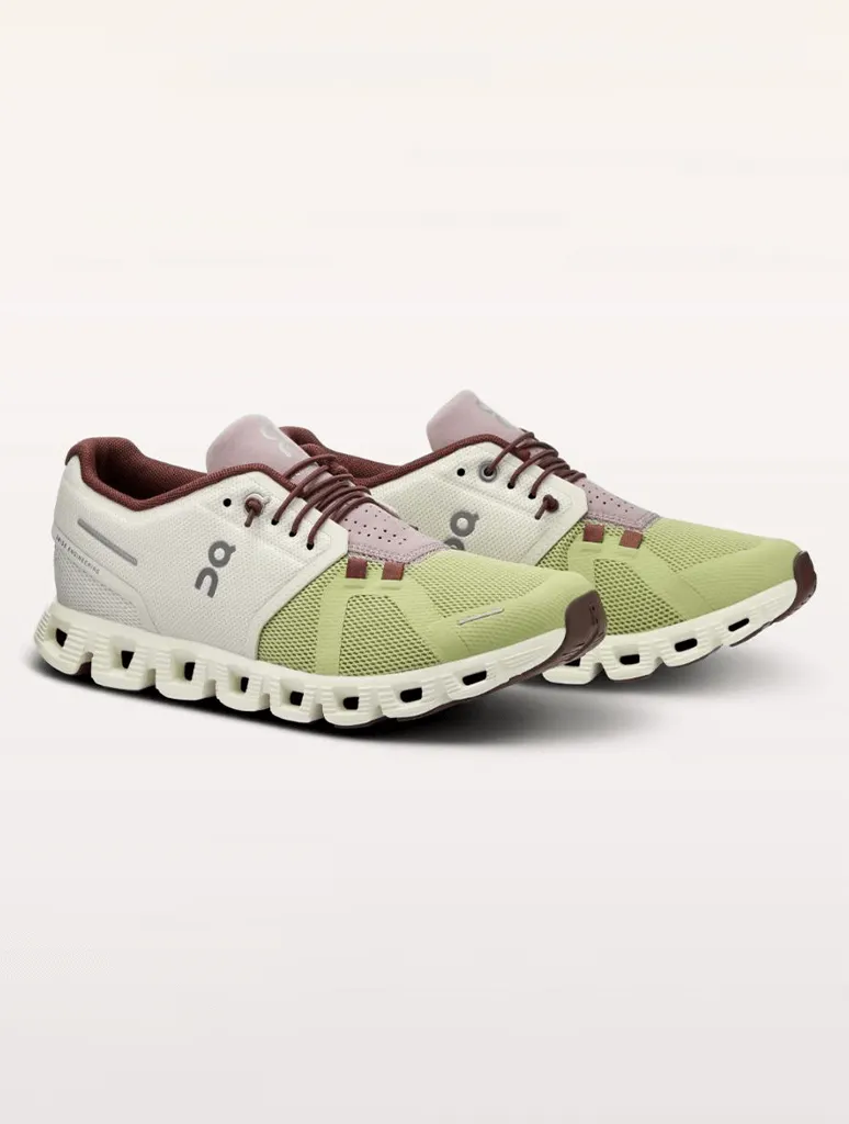 ON Running Cloud 5 Sneaker in Ice/Haze