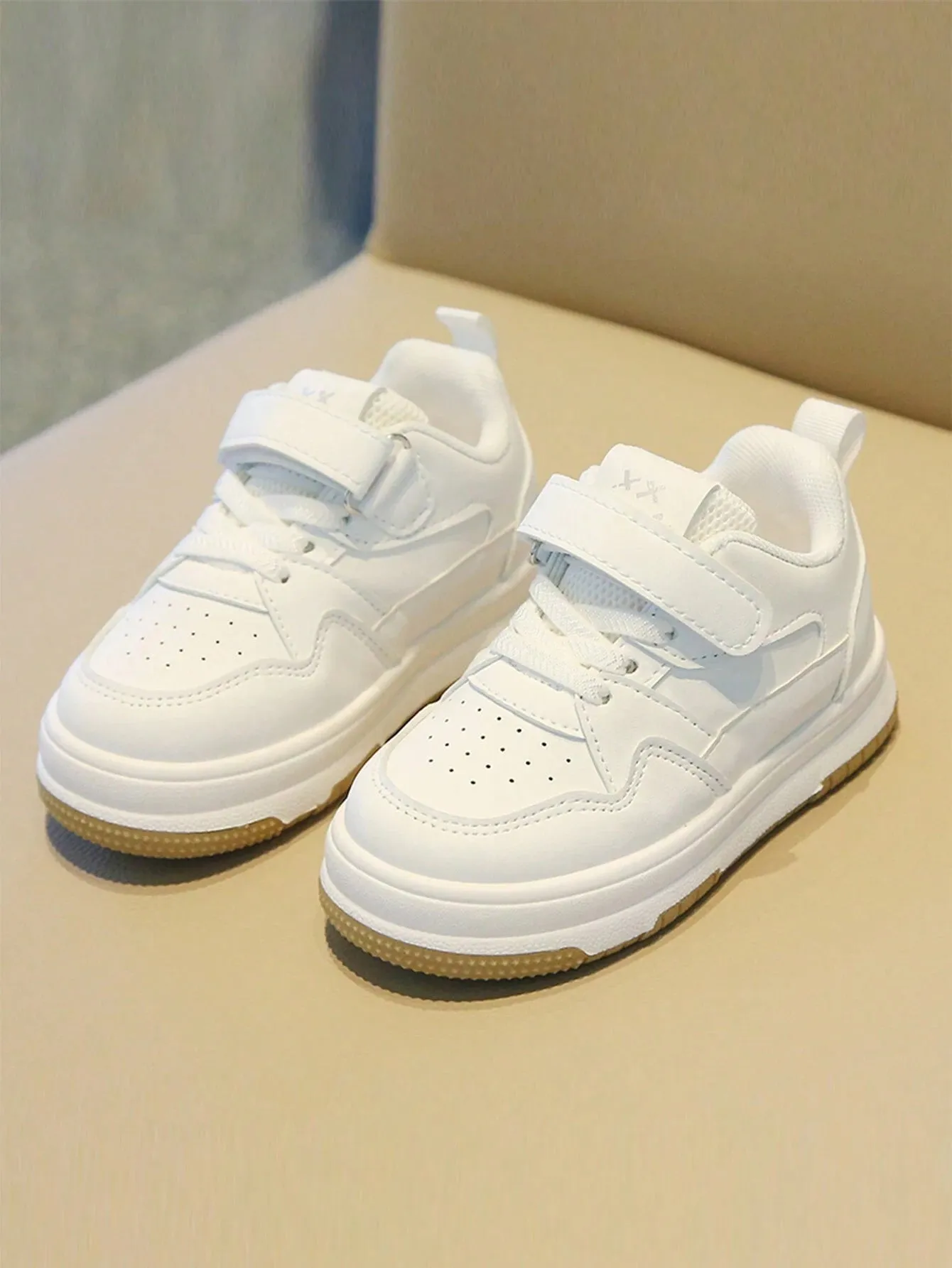 SHEIN Baby Sneakers Children's Casual White Shoes For Spring And Autumn Seasons