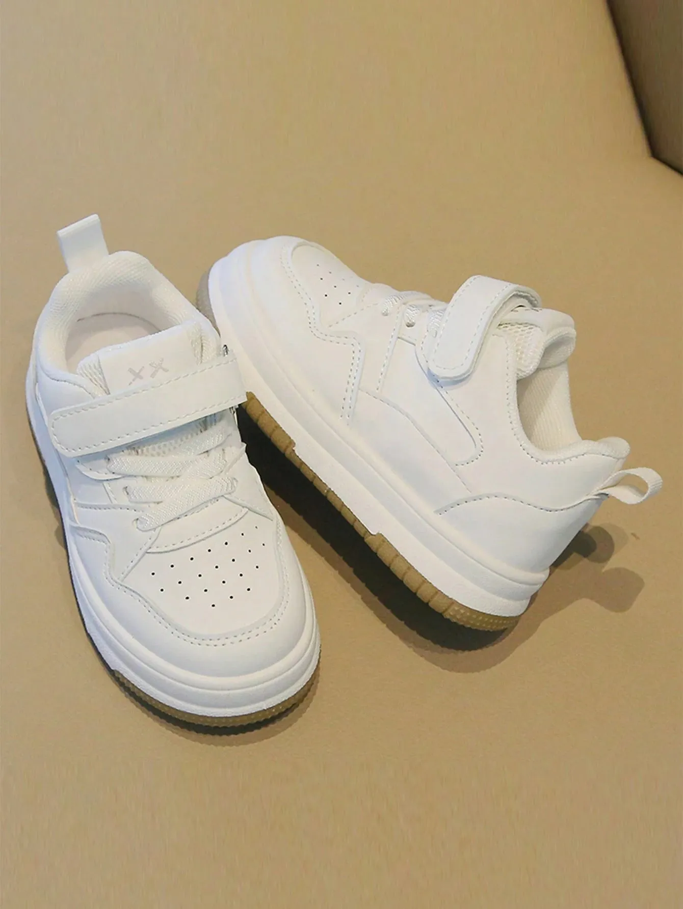 SHEIN Baby Sneakers Children's Casual White Shoes For Spring And Autumn Seasons