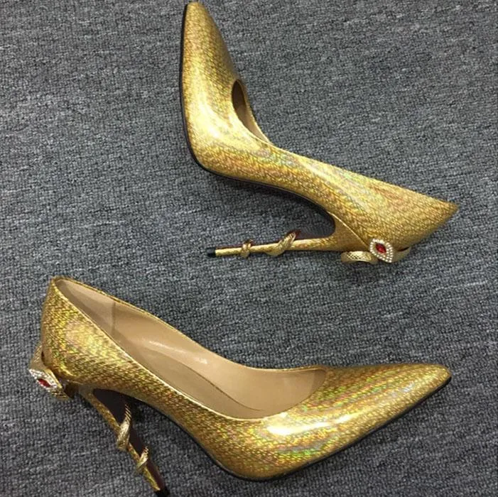 Snake Point Toe Patent Leather Pumps