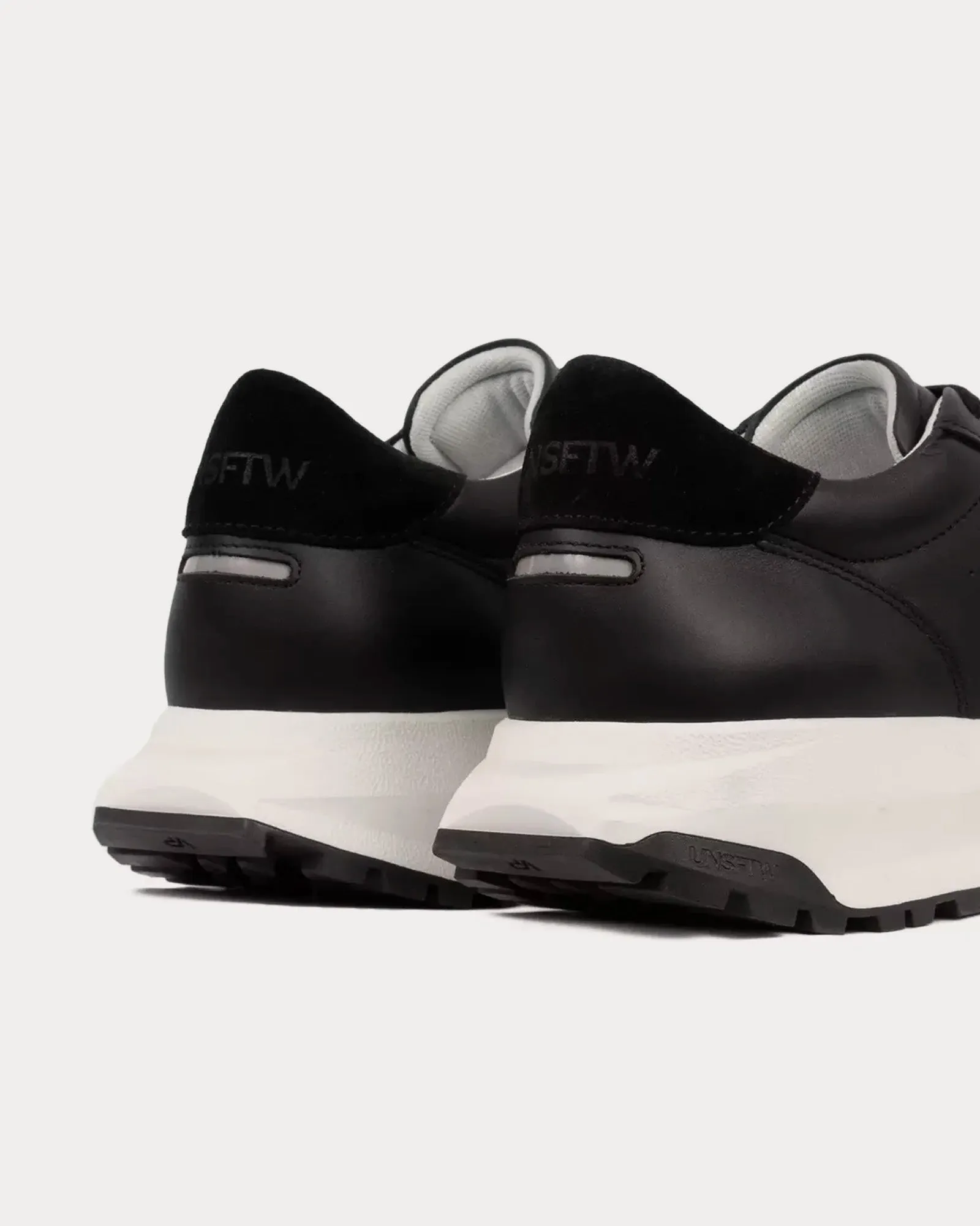 Trinity Leather & Suede Black / White Low Top Sneakers
